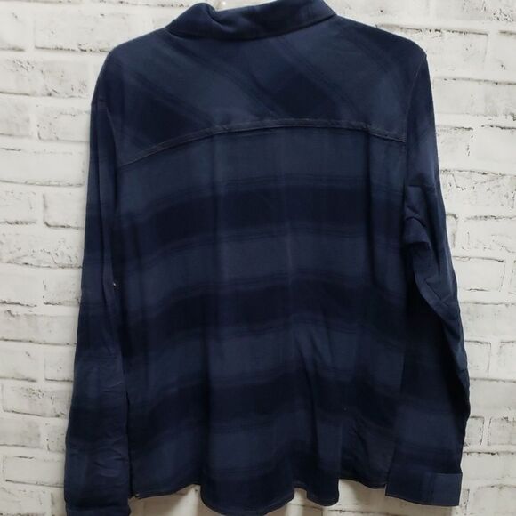 Columbia top  - Picture 3 of 3